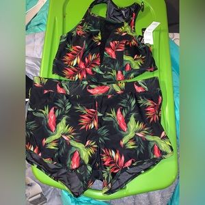NWT Torrid 2 piece swim size 1